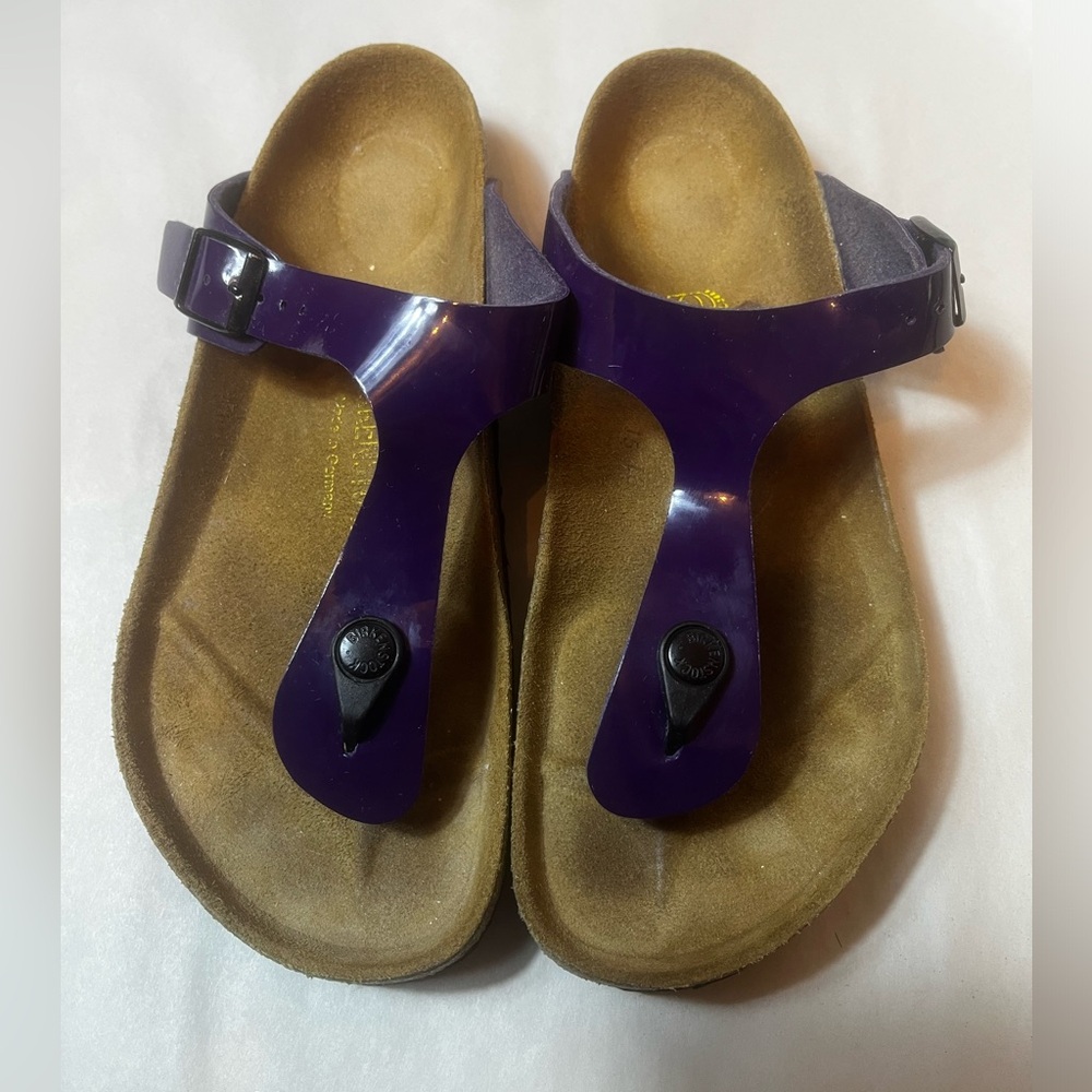Birkenstock Gizeh Patent Plum Purple Sandal Size 39/ Ladies Size 8